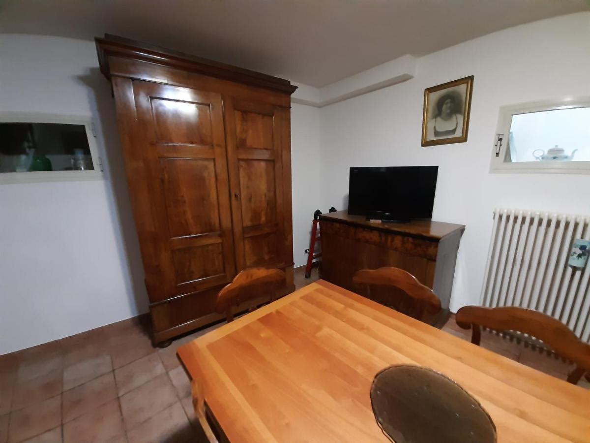 הוילה קסטל די סנגרו La Casa Di Walter E Rosa מראה חיצוני תמונה