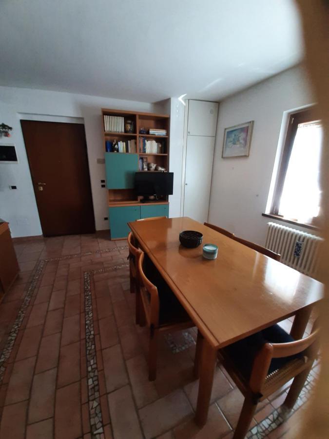 הוילה קסטל די סנגרו La Casa Di Walter E Rosa מראה חיצוני תמונה